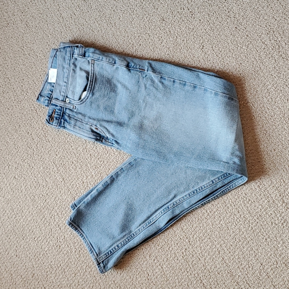 Old Navy Straight Built-In Flex 28x30 jeans